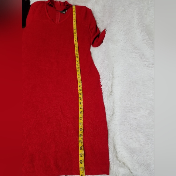 Red thick dress - Picture 12 of 13